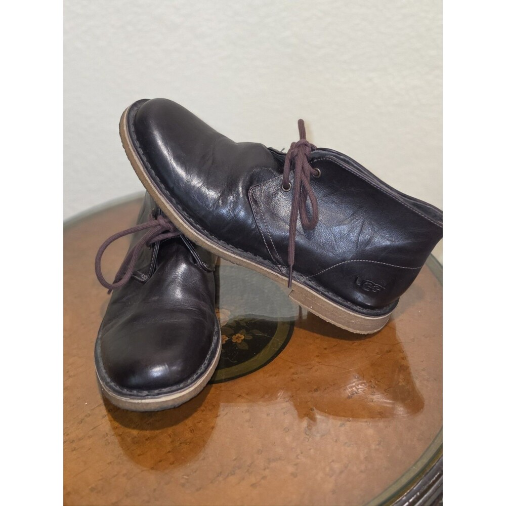 UGG Leighton Chukka Boots Shoes Mens Size 9 Dark Brown Leather Casual Shearling